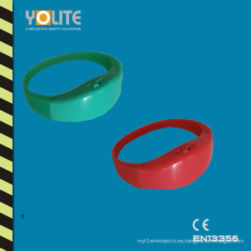 Brazalete LED reflectante con colores Mul para mayor seguridad